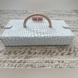 Cult Gaia Dita Top Handle bag, white